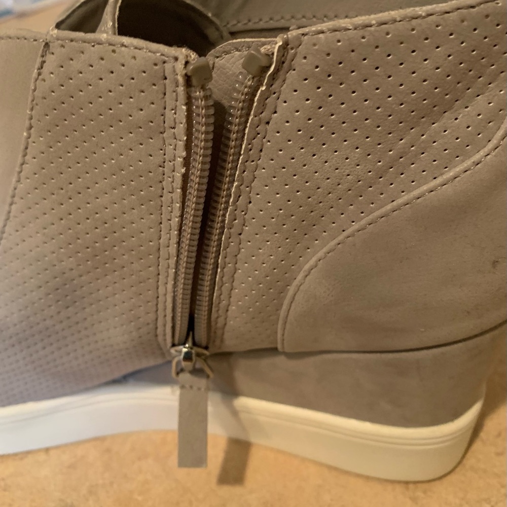 MIA wedge gray suede shoes - Picture 10 of 11
